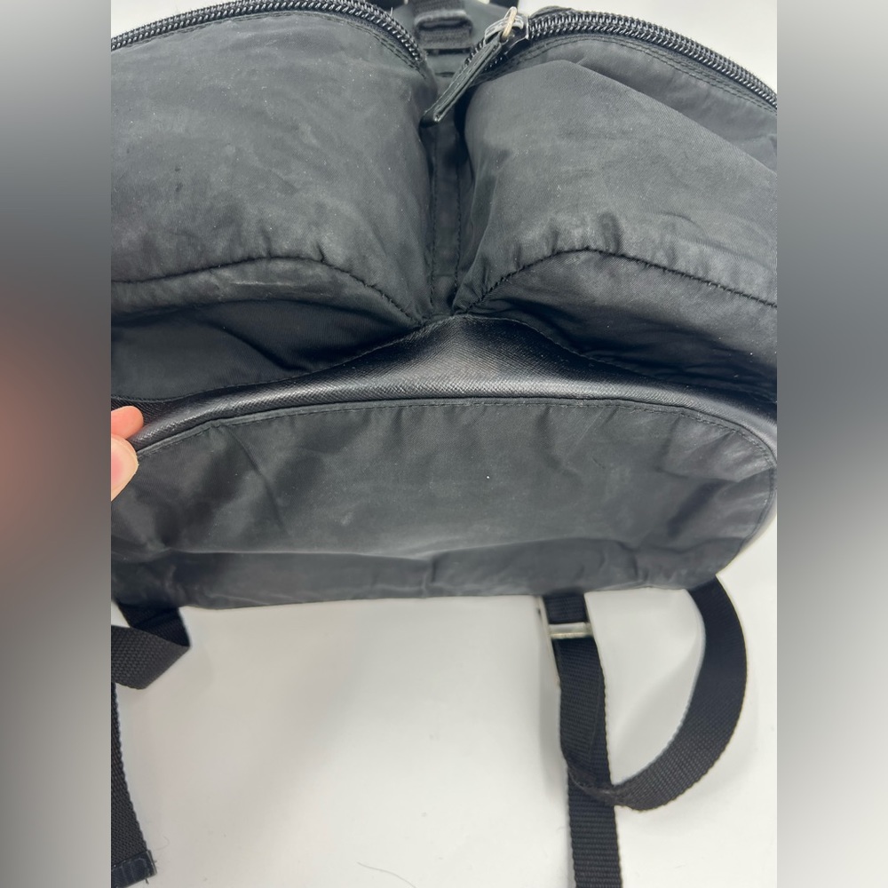 Prada backpack - Picture 5 of 12
